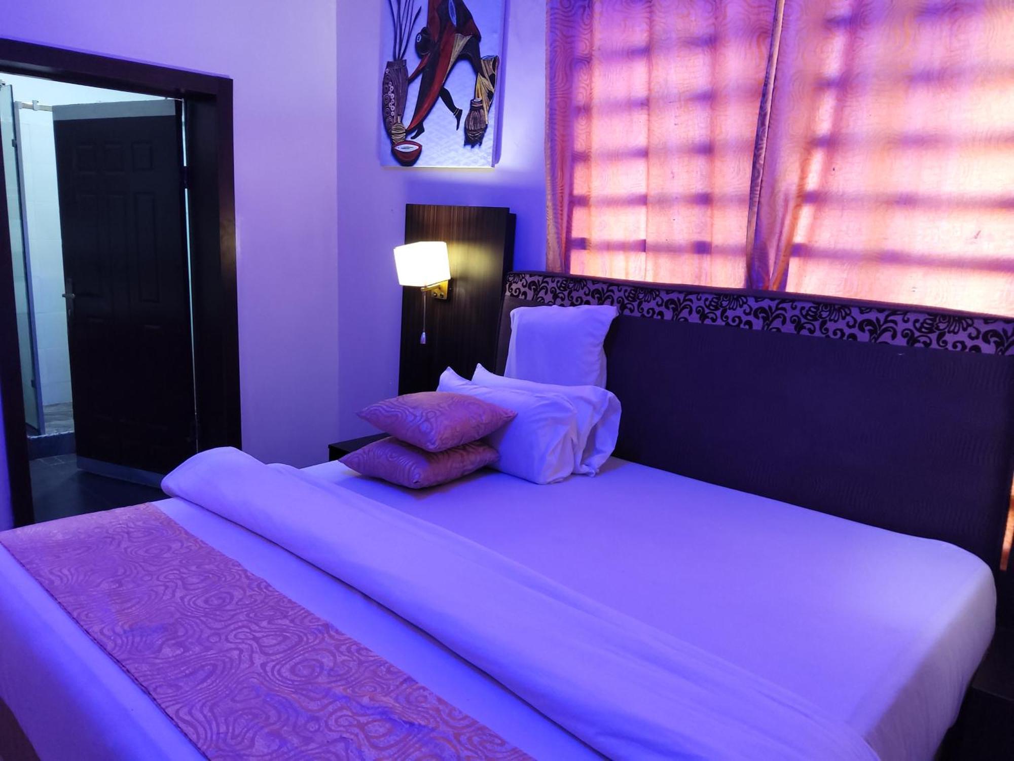 Crownedge Hotels Ikeja Exterior foto